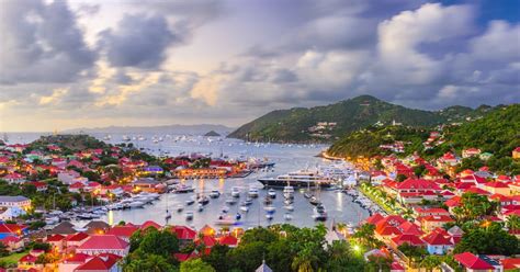 shopping in st barts caribbean.